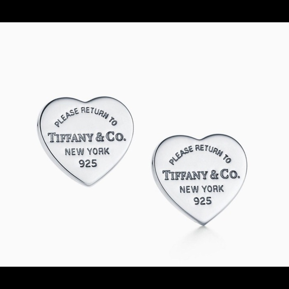 NWB Return to Tiffany Heart Tag Stud Earrings Mini